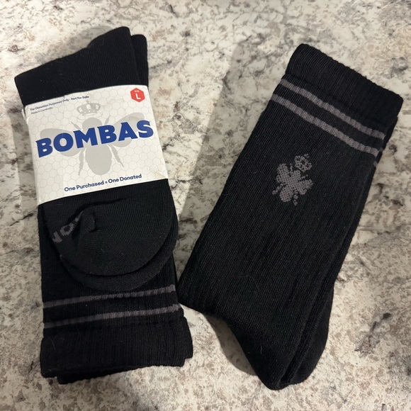 Bombas Adult Large Lot 2 Black Crew Sock NEW Gray Stripe Bee Original Calf Logo - Picture 2 of 7